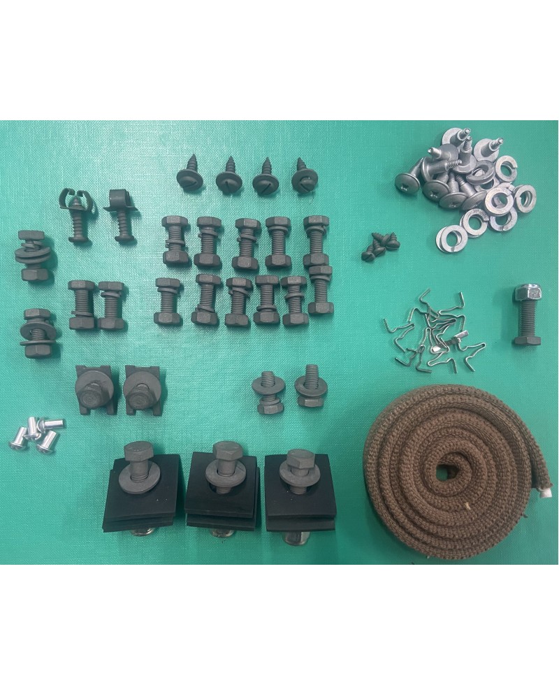 Front Panel & Radiator Fittings Kit Series 2a (Lights In Wings with Plastic Fan Cowl) LROE_FP_003