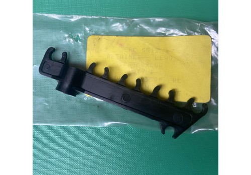 ERC5512 - HT Cable Plastic Retainer Clip V8