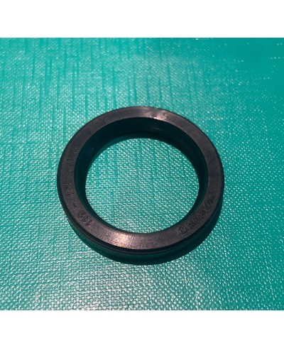 Steering Relay Oil Seal 213340