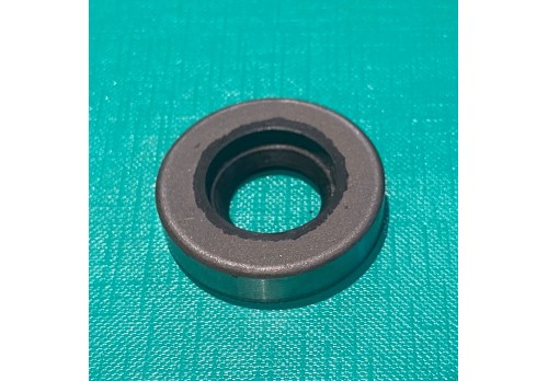 Clutch Cross Shaft Oil Seal 214787
