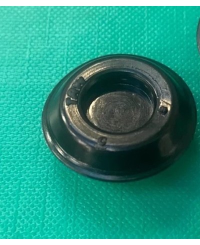 338015 - Plastic Blanking Plug (1/2" hole)