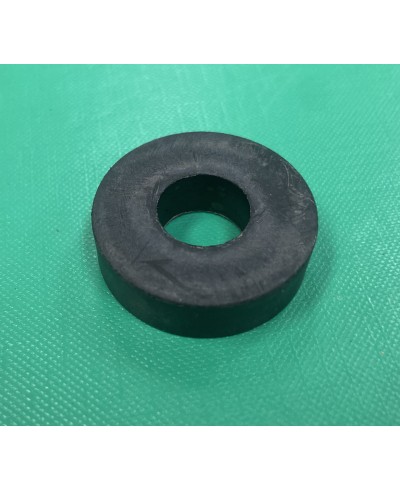 500447 - 109" Rear Fuel Tank Rubber Mounting Bush
