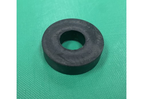 500447 - 109" Rear Fuel Tank Rubber Mounting Bush