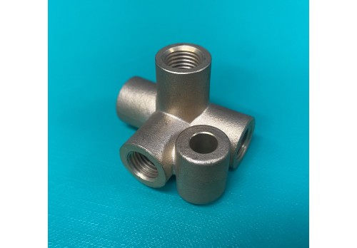 565719 - Brake Pipe Union 4-Way Connector Series 3 