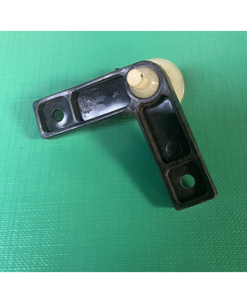DZA1435L - Door Lock Link Rod Bell Crank Lever